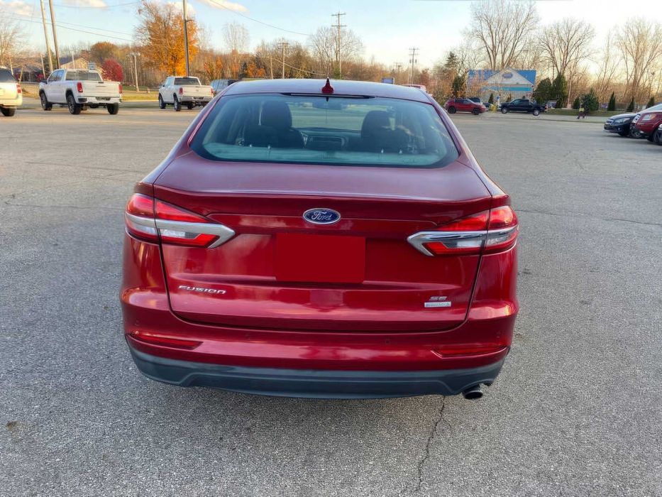 Ford Fusion SE      2019
