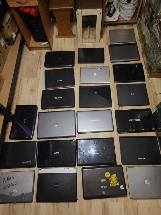 Laptopy Sprawne uszkodzone i częściowo sprawne 80 sztuk