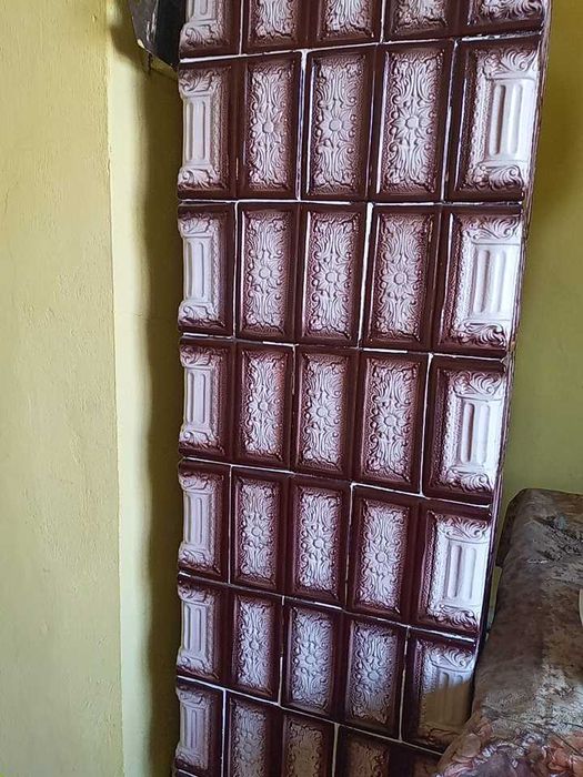 Продаж кахелю бу