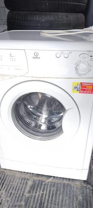 Продам стиральную машину indesit  б.у.
