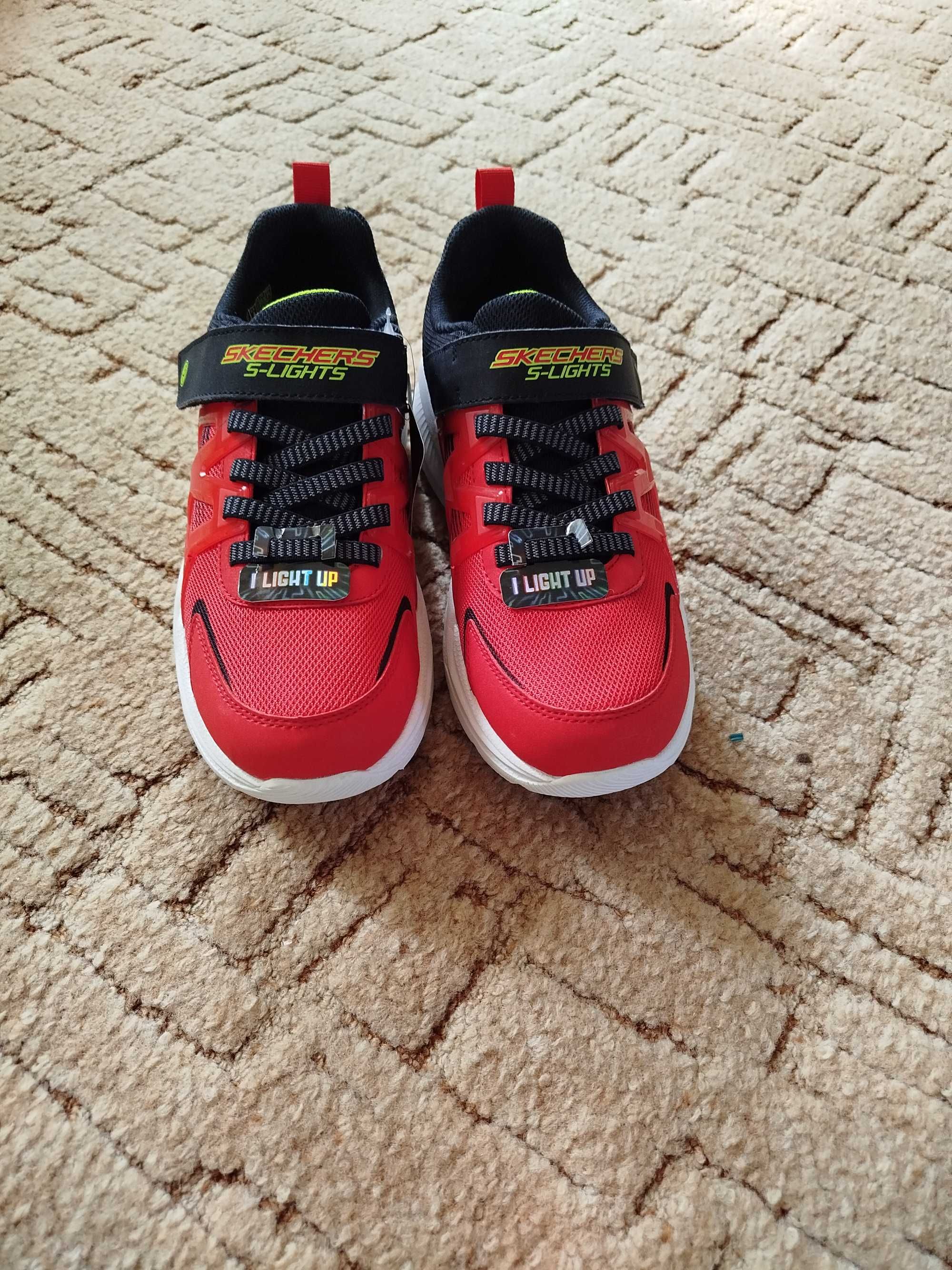 Продам нові кросівки Skechers оригінал