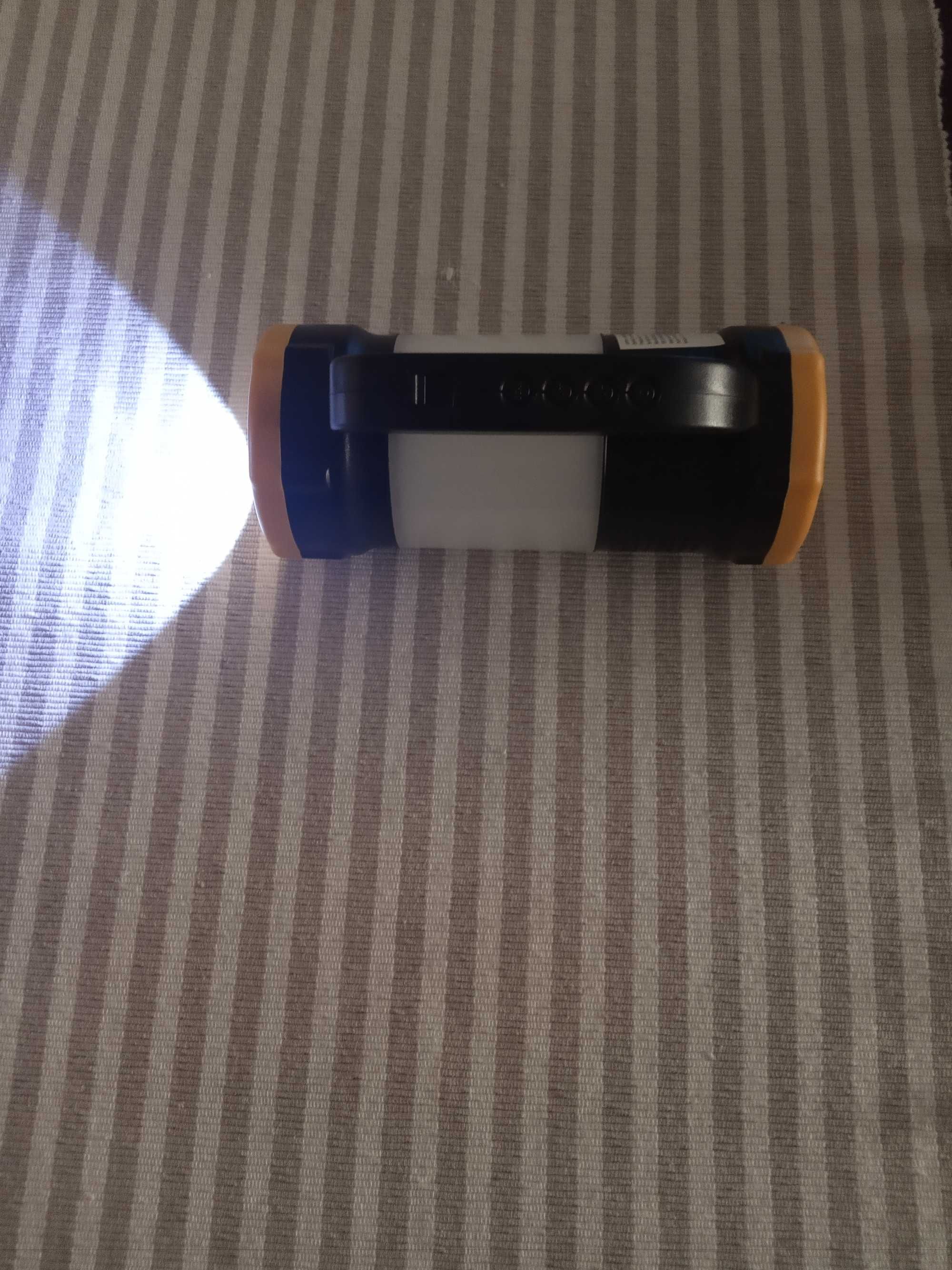 Latarka LED 3 w 1