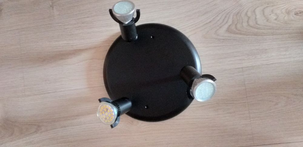 Plafon z ledami  + gratis  3  ledy