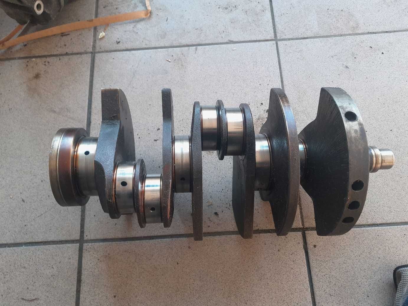 Freelander I 2.5 V6 - wał korbowy