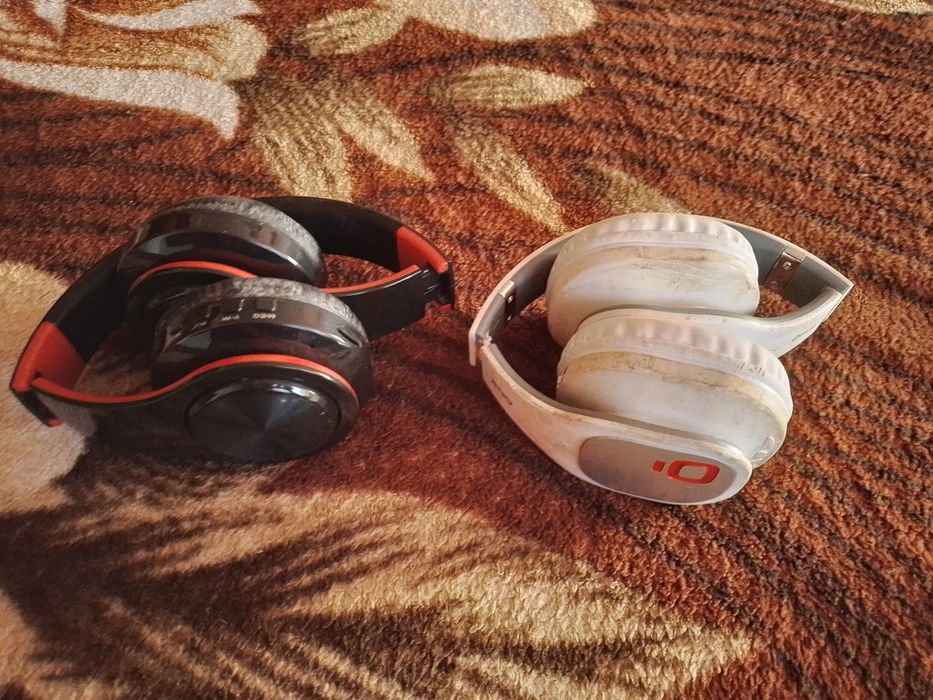 Продам навушники блютуз