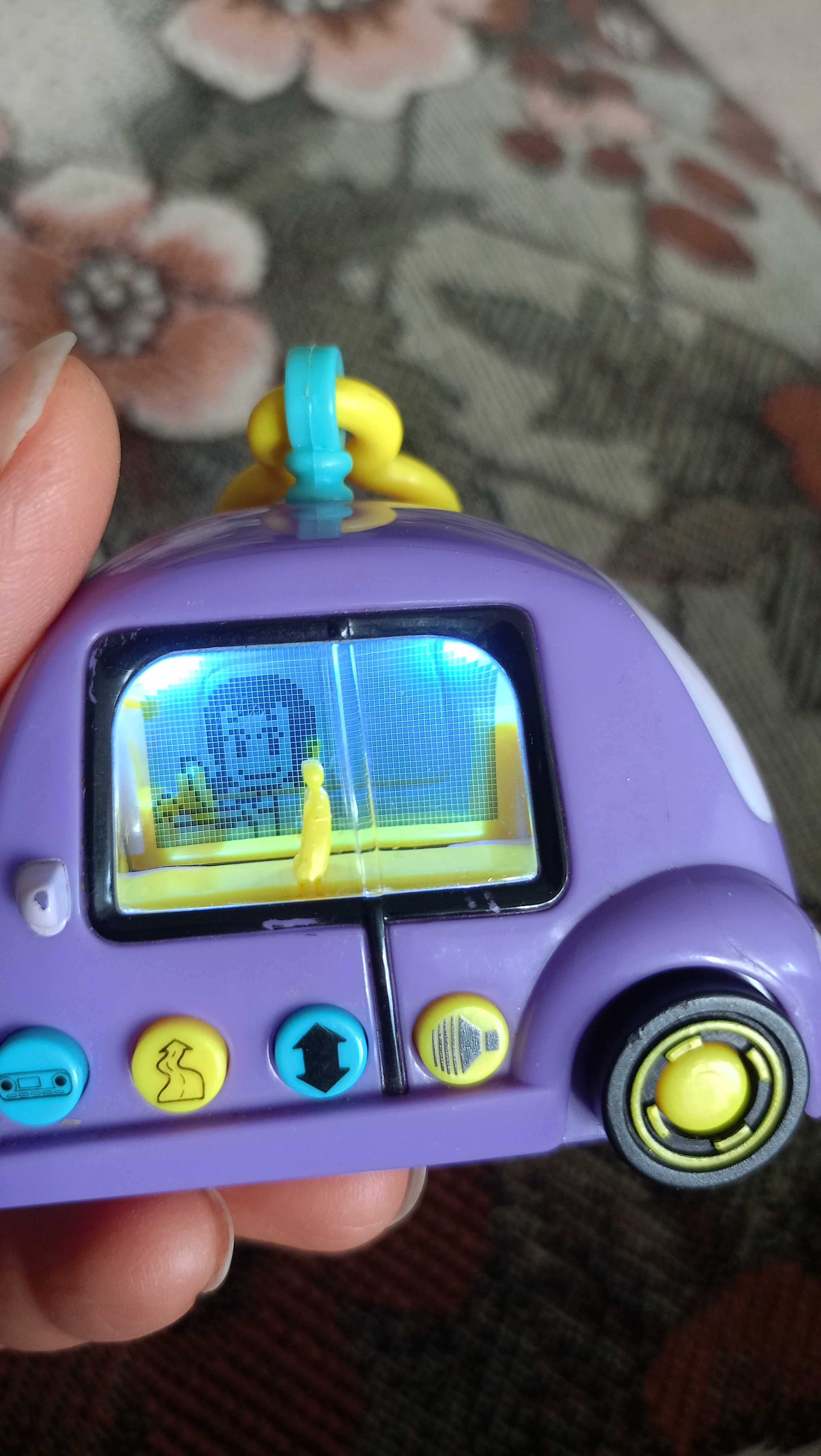 Іграшка road  tripping  car Purple Pixel Chix Электронная игра Mattel