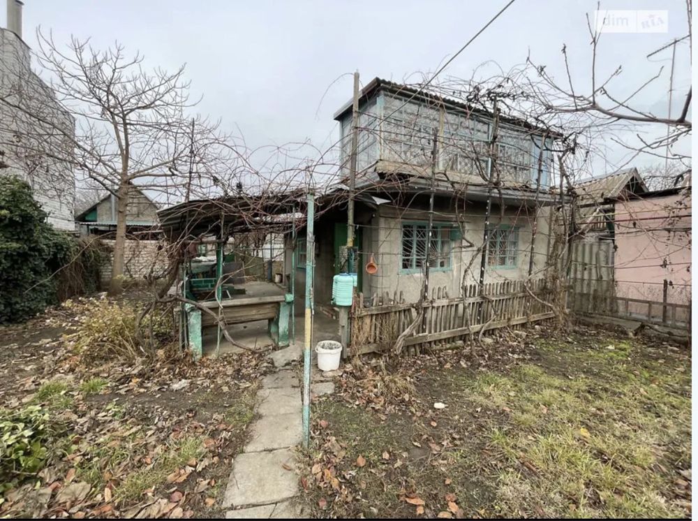 Продам  недорого небольшой  дом в Алексанровке