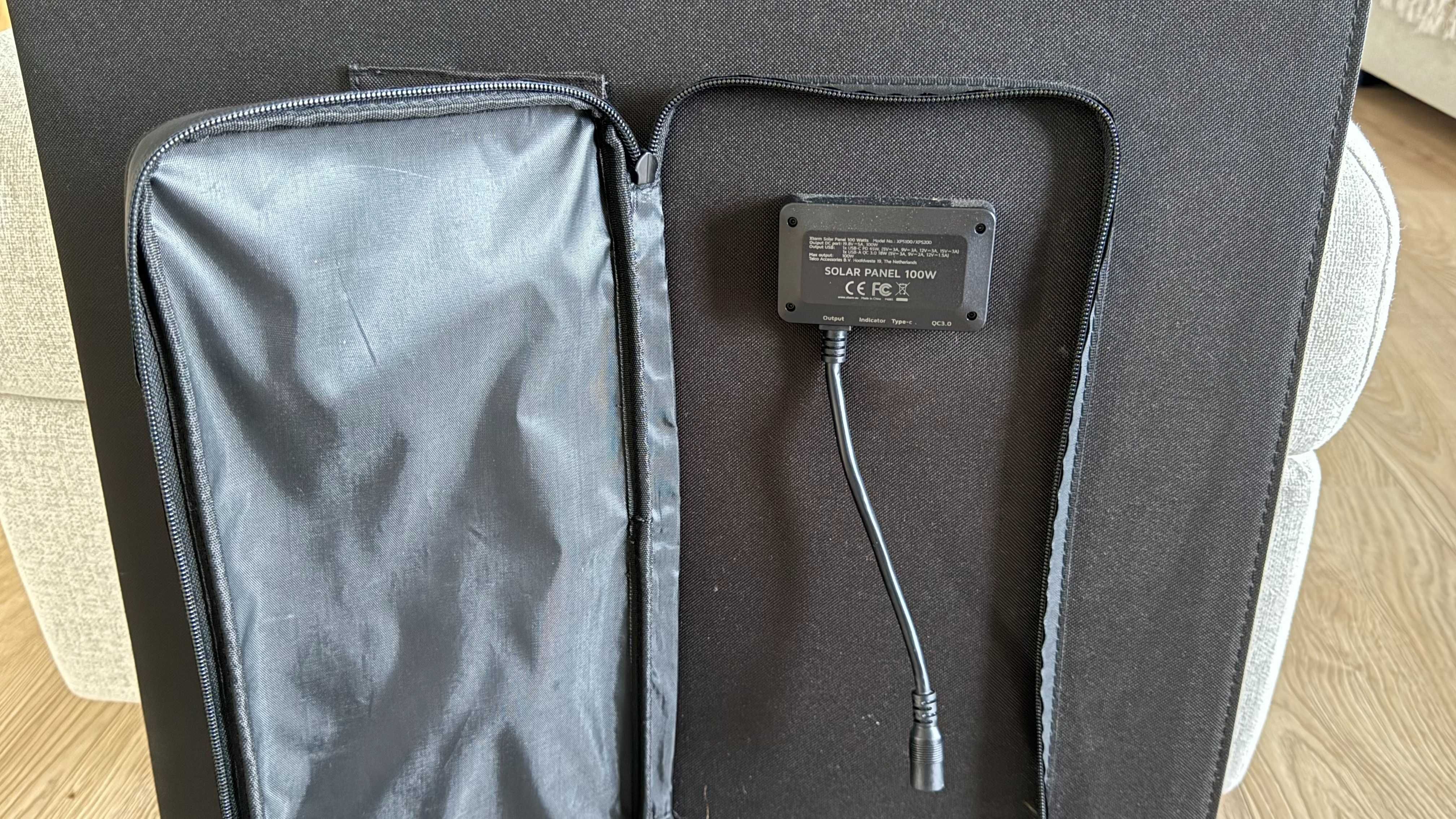 Powerbank EcoFlow River 2 + Panel Fotowoltaiczny XTORM 100W / ZESTAW