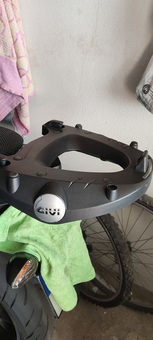 Top Case GIVI Monokey V47