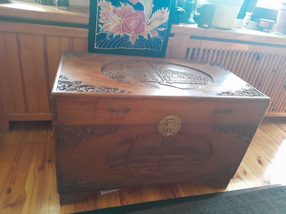 Skrzynia drewniana Indonezja