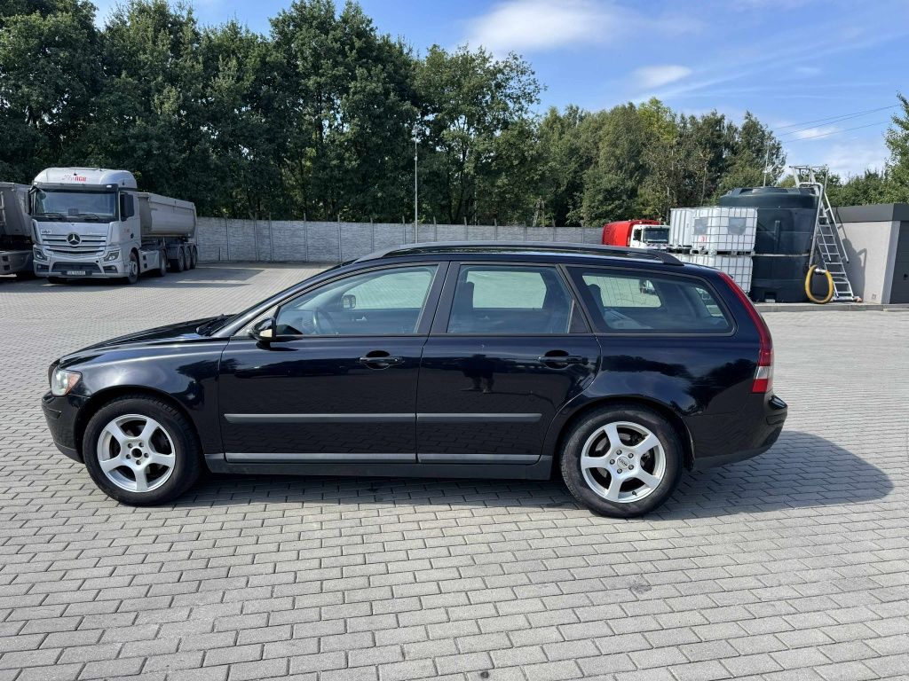 Volvo v50 2.0D  136KM