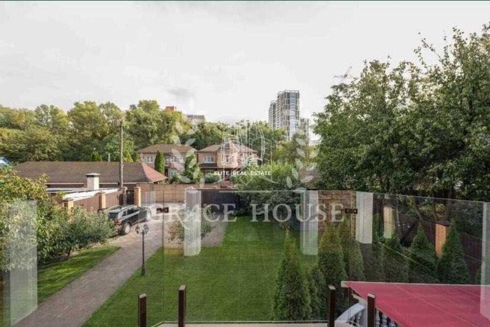 Продаж будинку Русанівські сади 4 кімнати 250 м² автономий СЕС (15КВТ)