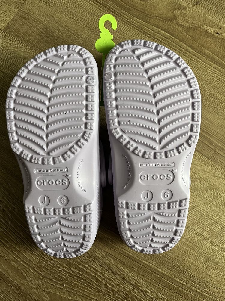 Crocsy fioletowe J6 38/39
