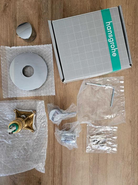 Bateria prysznicowa hansgrohe Metris S natynkowa
