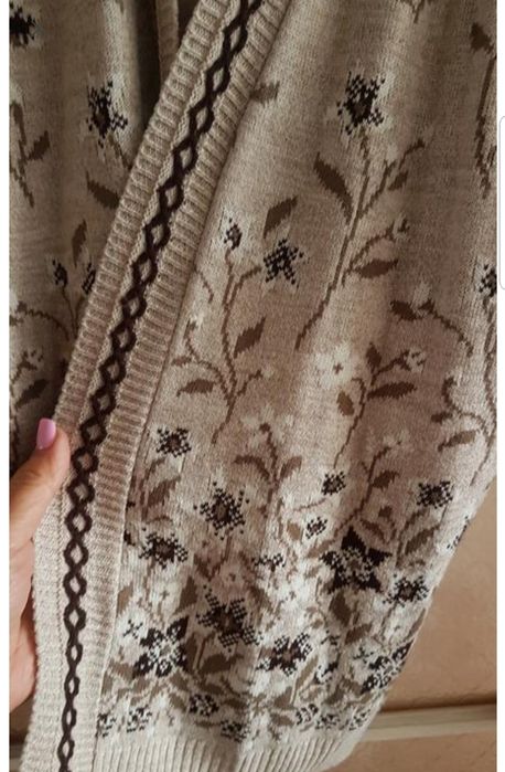 Тепла подвійна кофта.