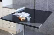 Mesa em mármore preta 1,30×0,95m