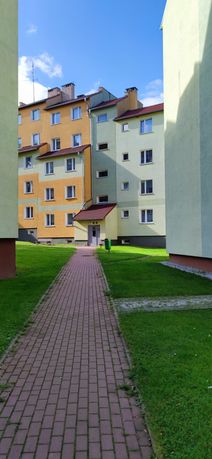 Mieszkanie 3 - pokojowe (64 m kw.) Bolków