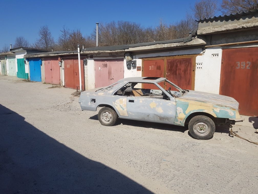Мотор і інше  Toyota Corona 87р
