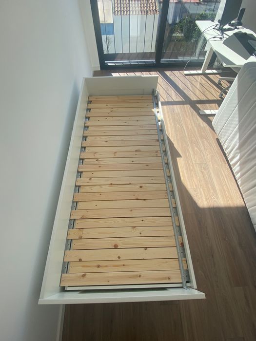 Cama dupla e colchões