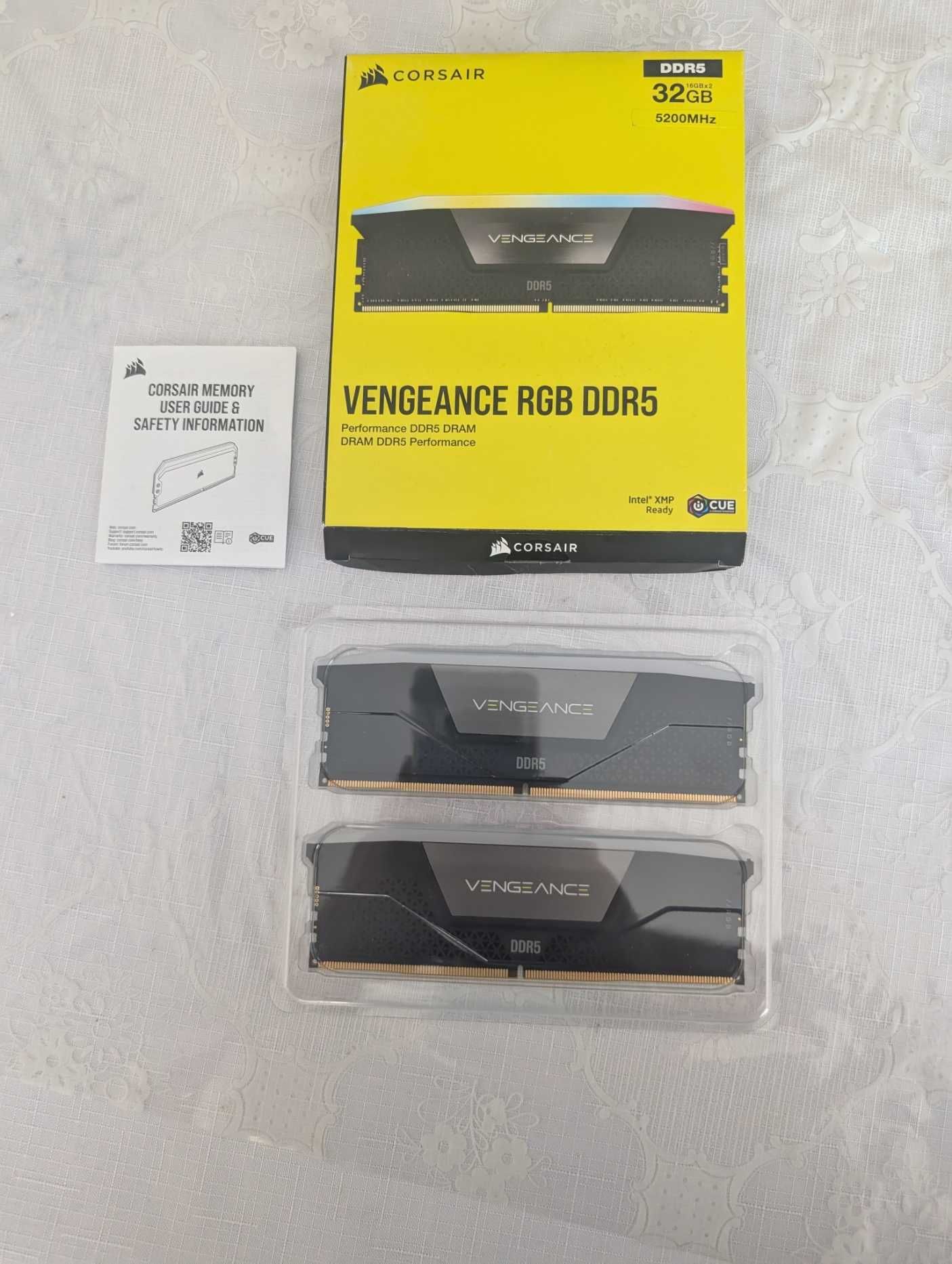 Pamięć RAM Corsair Vengeance RGB, DDR5, 32 GB, 5200MHz, CL40 Okazja!
