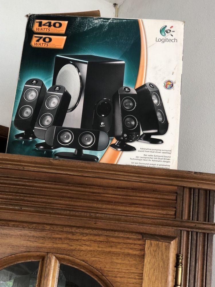 Colunas logitech 5.1