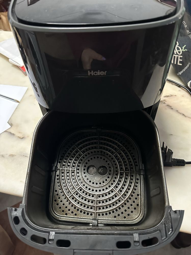 Airfryer Preta Haier
