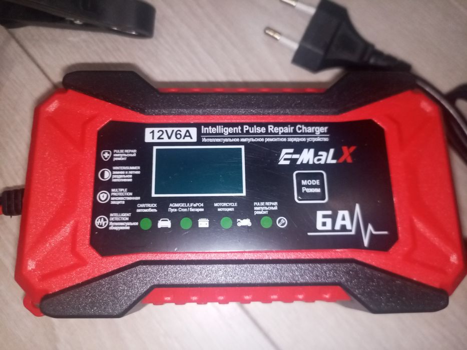 Найкрутіша зарядка 2025р. для всіх типів акумуляторів 4-100Ач,LiFePO4