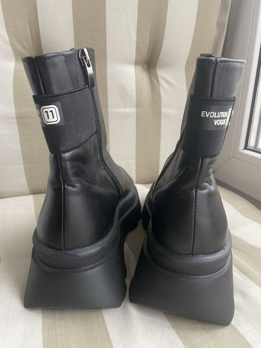 Ботинки 36 розмір