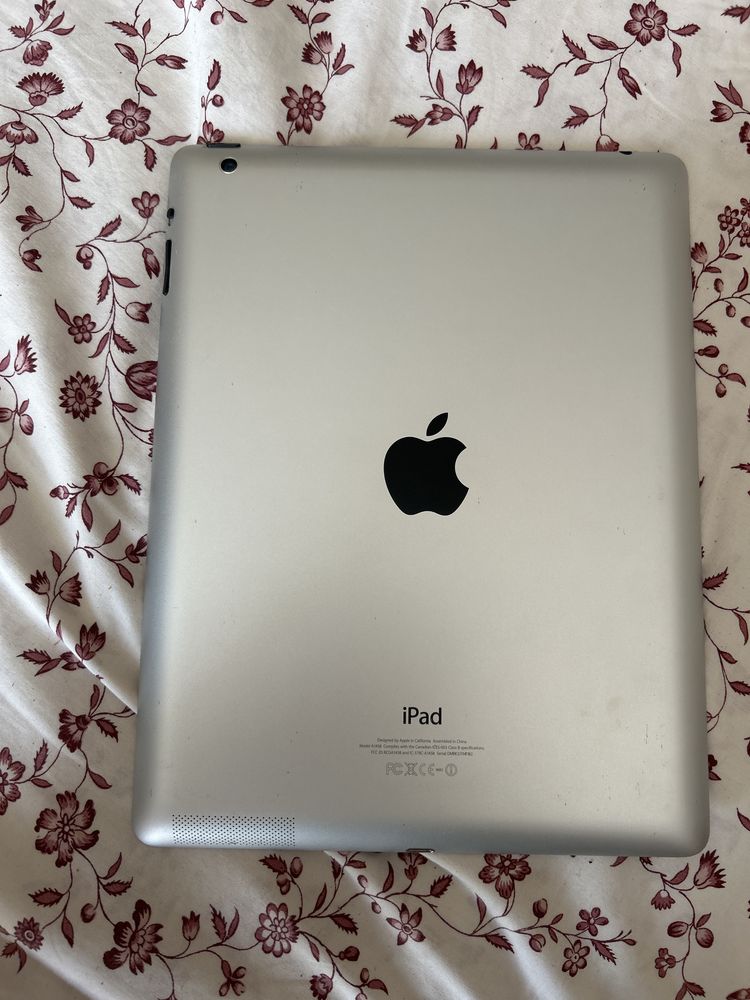 Ipad 4 в хорошем состоянии