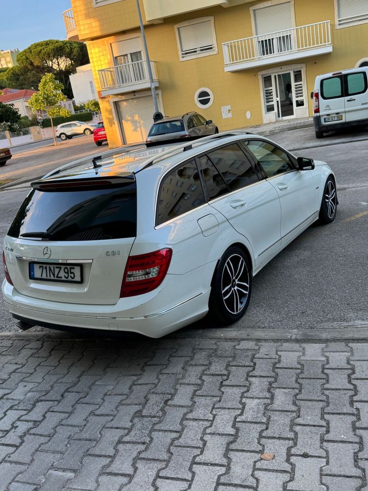 Mercedes 220 ano 2011