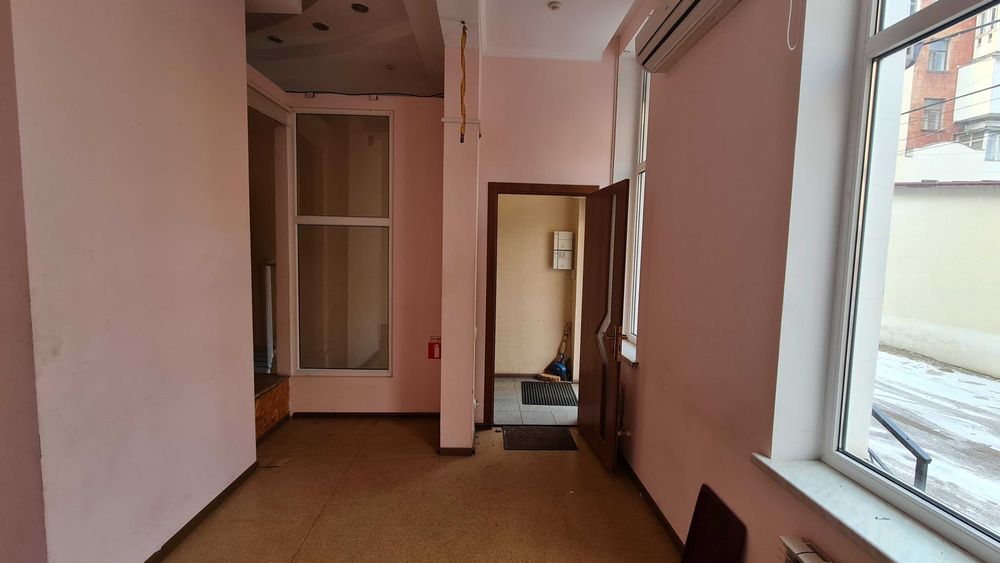 Продажа пекарни в центре города. цоколь