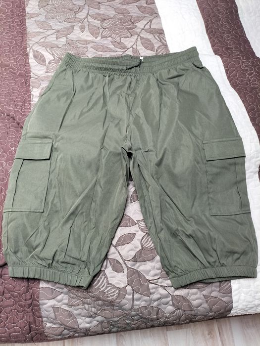 Sprzedam spodenki damskie  stan nowy