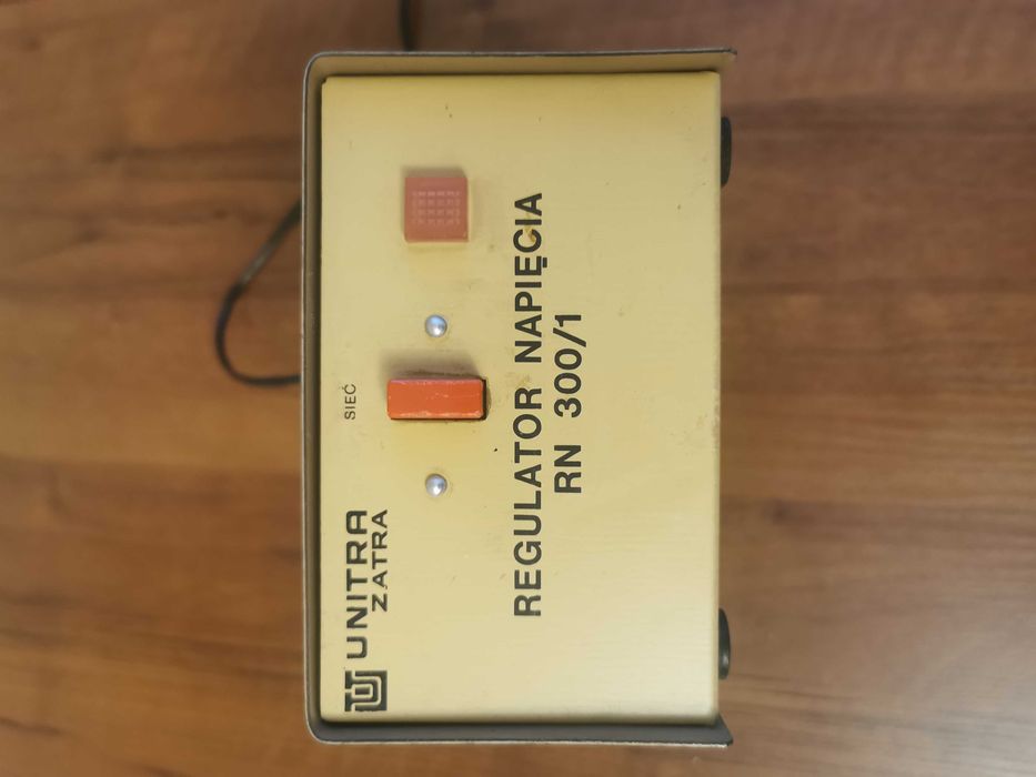 Stabilizator napięcia UNITRA ZATRA RN 300/1