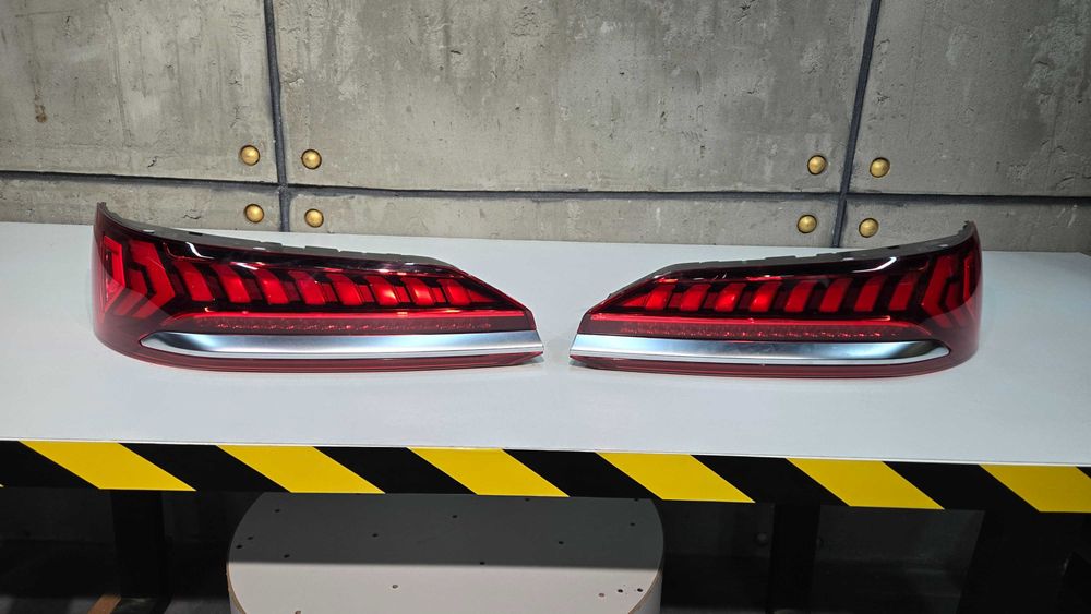 Задні ліхтарі Audi Q7 4M 2020 Європа