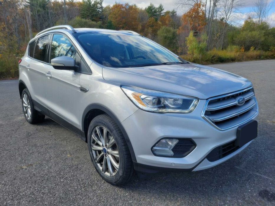 Ford Escape Titanium      2017