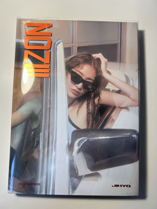 Оригінальний кпоп альбом JIHYO (TWICE)