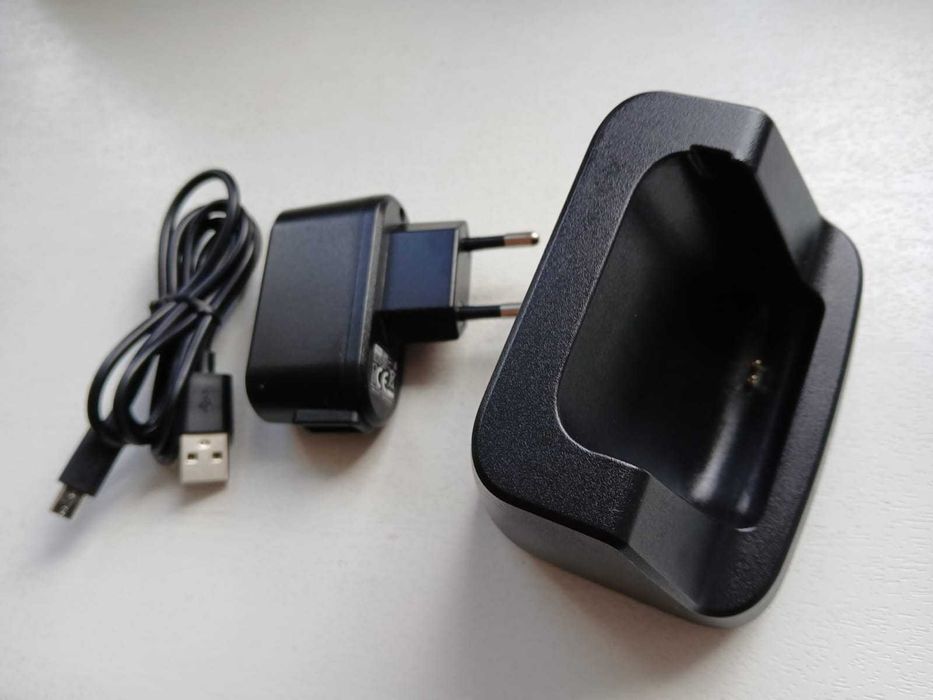 Stacja ładująca / ładowarka telefon MAX COM MM817