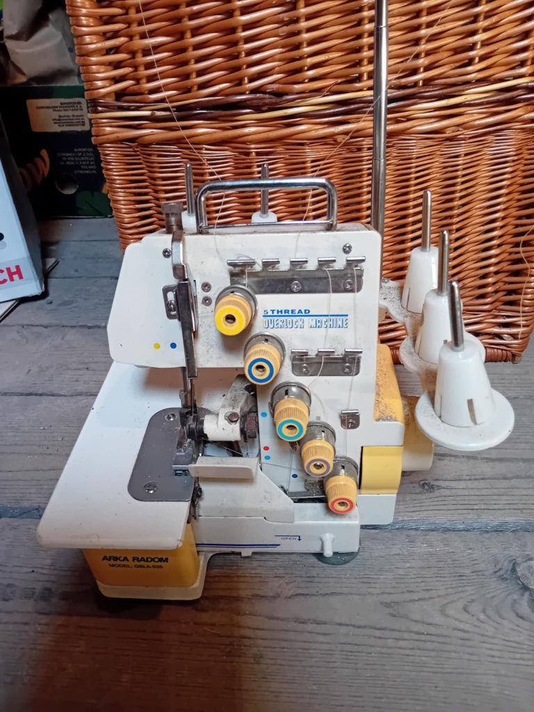 Overlock machine
