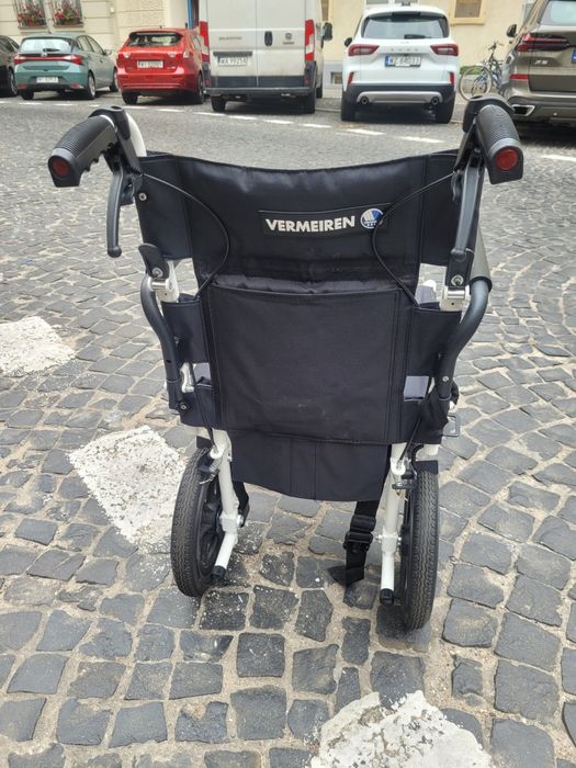 Transportowy wózek inwalidzki Vermeiren Bobby Evo
