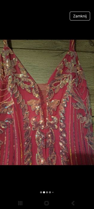 Sukienka cekinowa dopasowana r.40