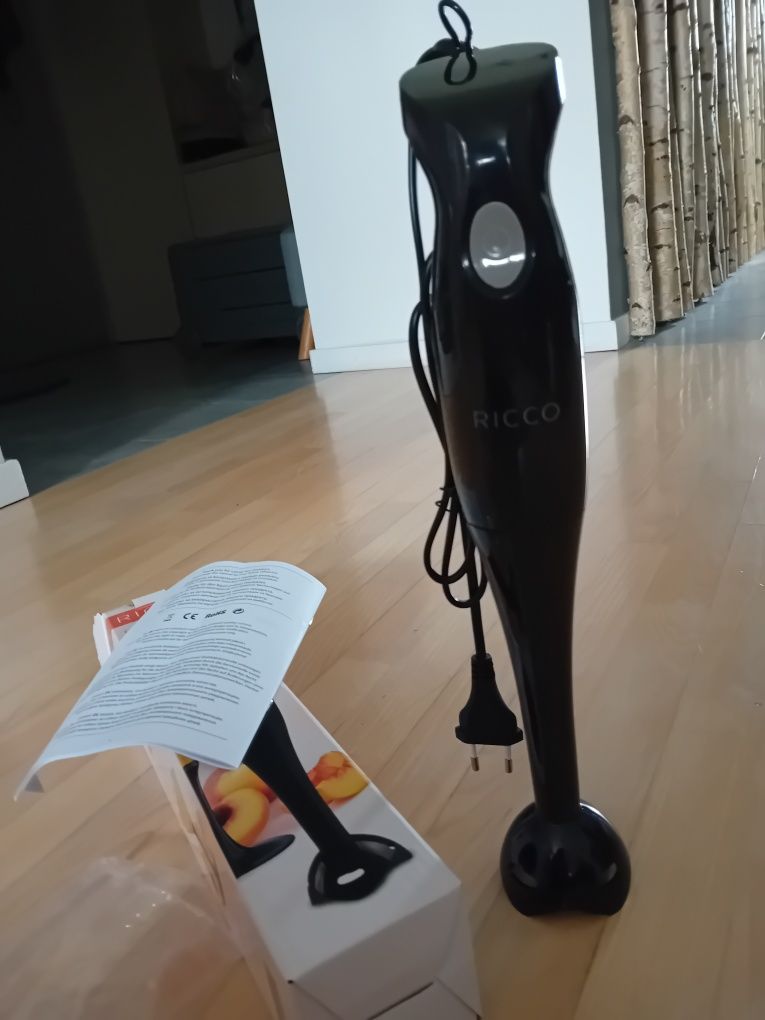 Nowy blender ręczny