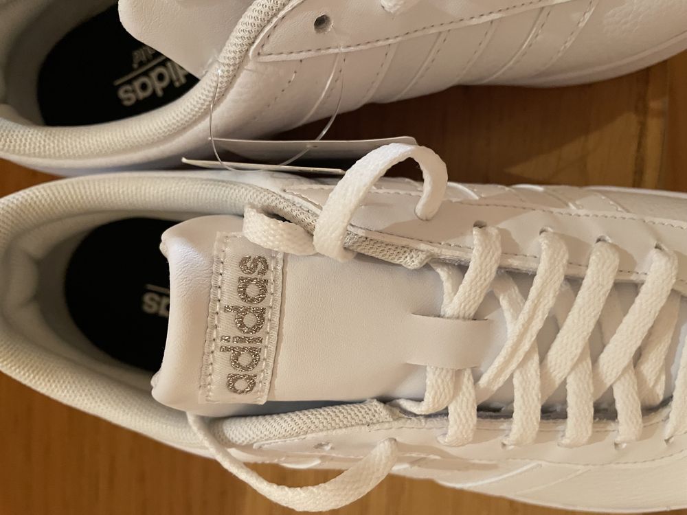 Adidas snicersy damskie 40 nowe z metką