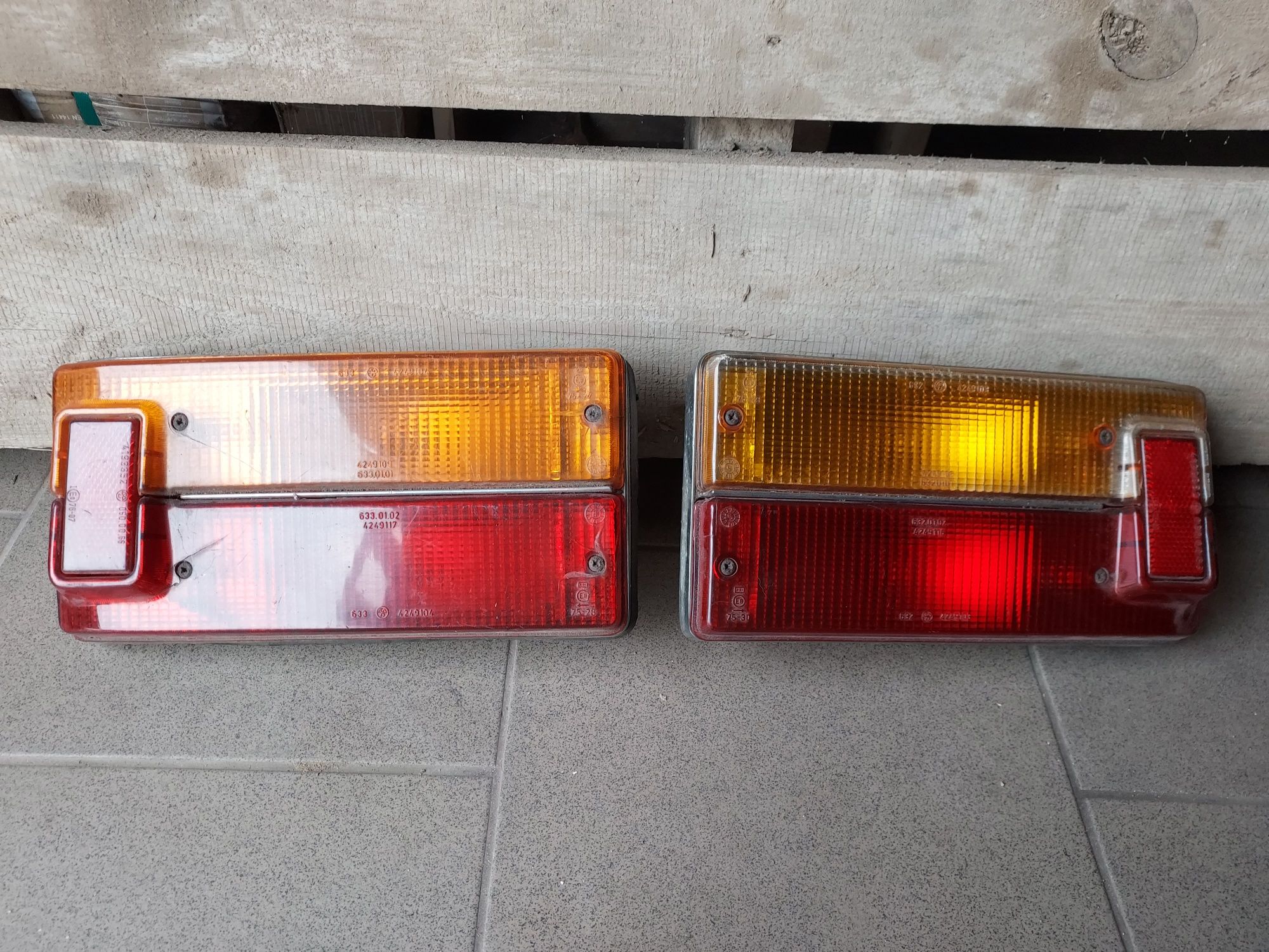 Komplet lamp tylnich fiat 125p prl