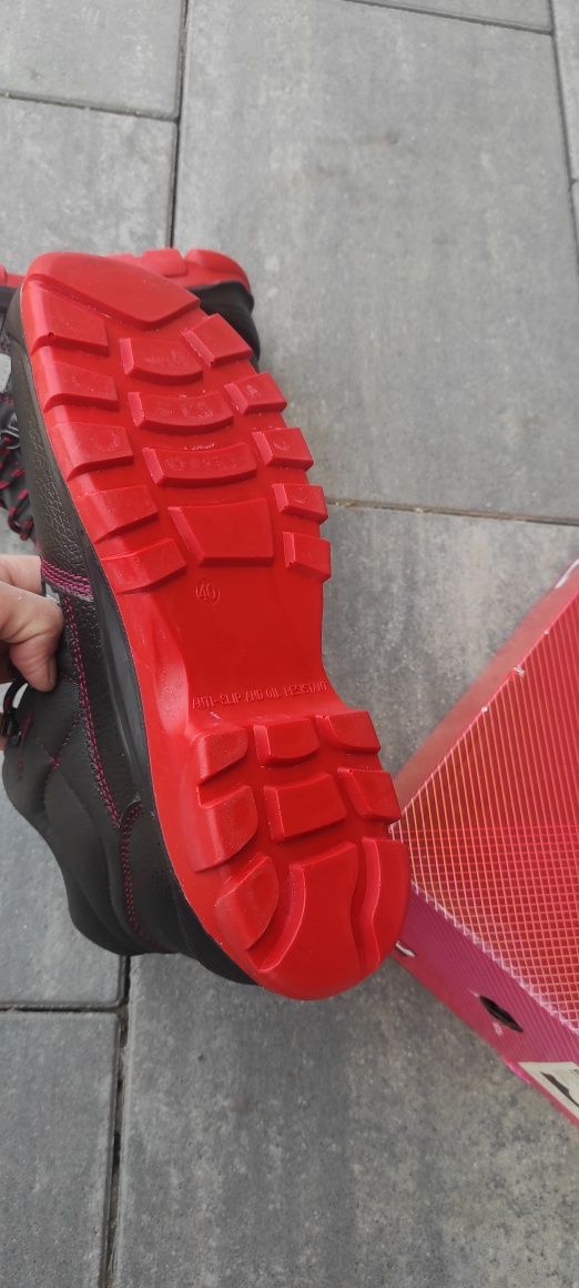 Buty robocze rozmiar 40 nowe