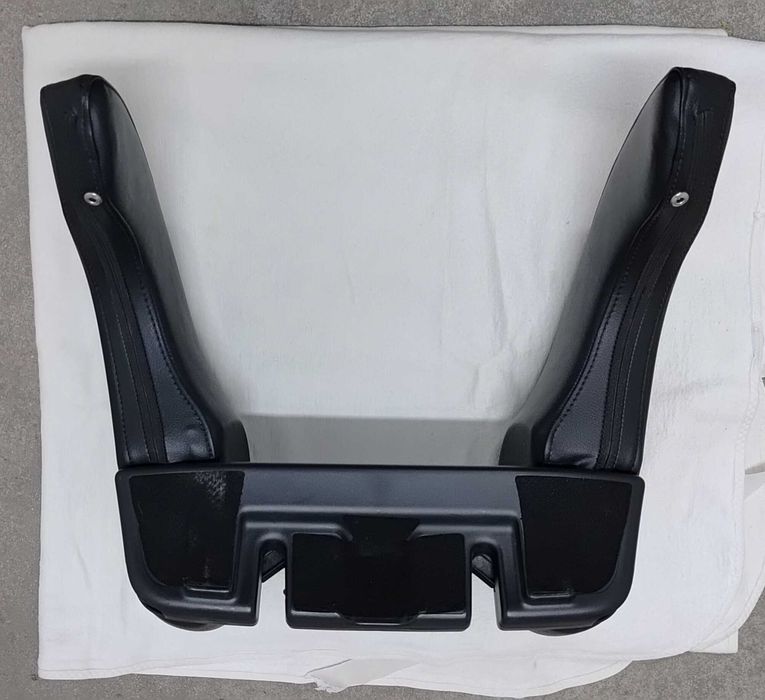 Zagłówek (rogal) skórzany do VW