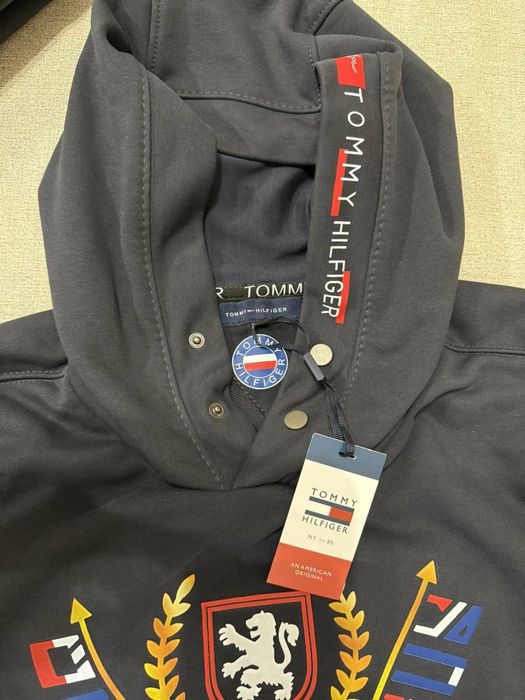 Продам зимние спортивные костюмы Tommy Hilfiger