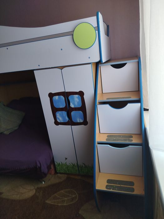 Продам меблі для дитячої кімнати