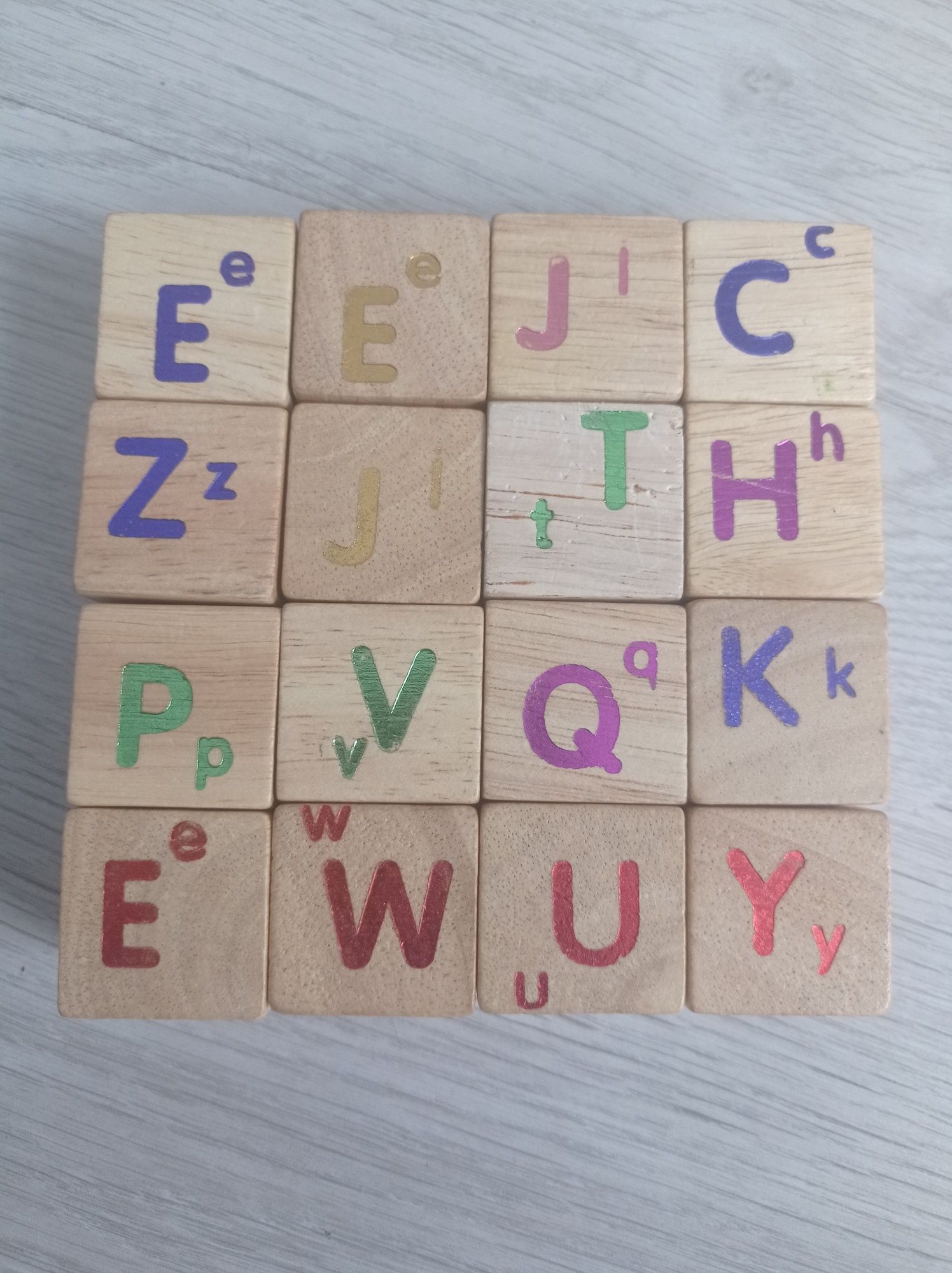 Drewniany alfabet