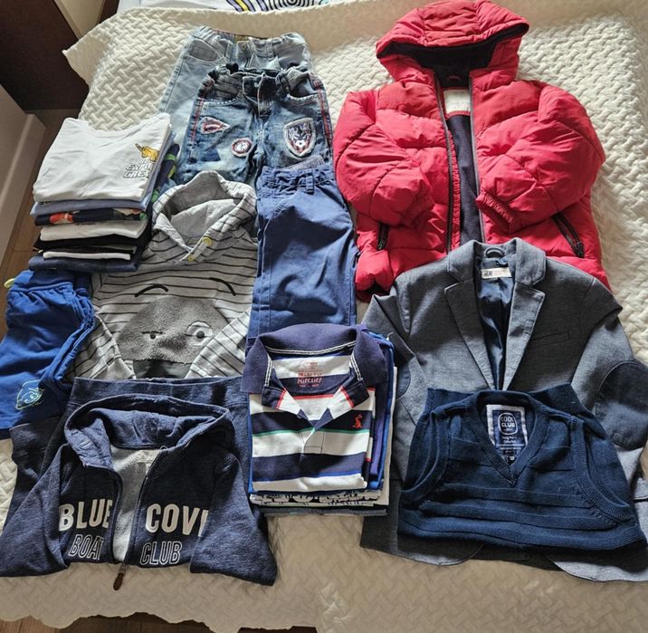 Sprzedam ubrania dla chłopca rozmiar 122-128