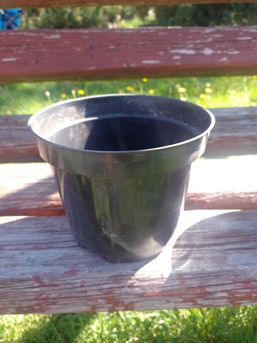 Doniczki produkcyjne 2l